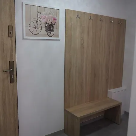 Red Flowers Apartament