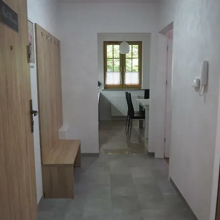 Red Flowers Apartament *