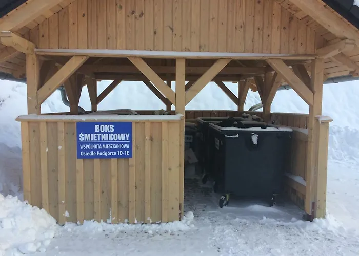 Red Flowers * שצ'קלארסקה פוראובה