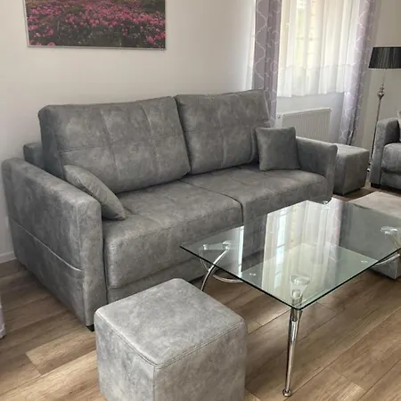 Lägenhet Red Flowers *