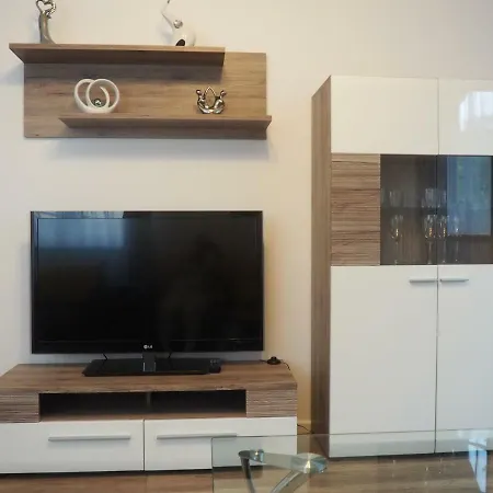 Red Flowers Lägenhet